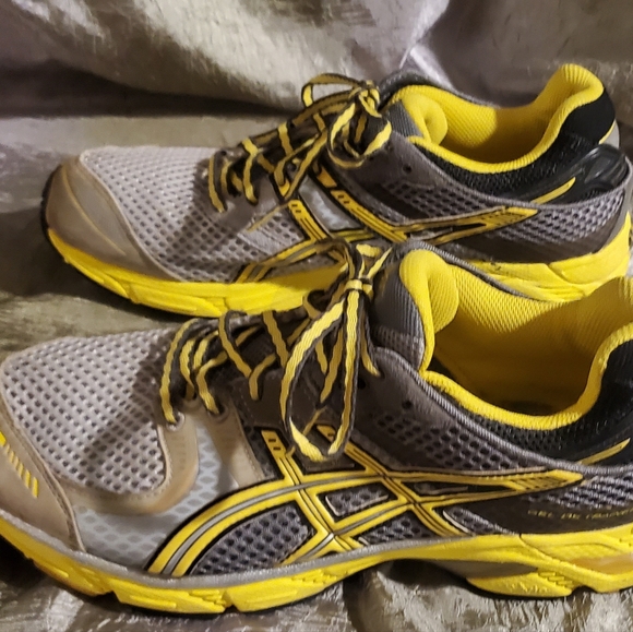 ASICS LADY GEL-DS TRAINER 17 SHOES 10.5 US 42.5 EUR - Picture 2 of 8